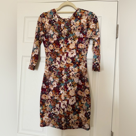 Forever 21 Flower Pattern Dress - Picture 2 of 3